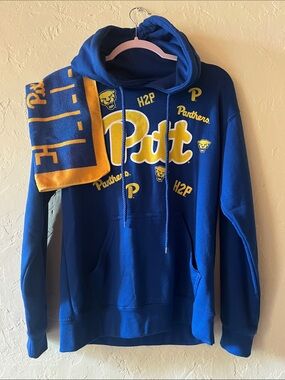 Pitt Panthers Blue & Gold Pullover Hoodie and free towel